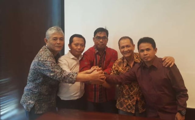 Ilham Yasir Terpilih Aklamasi Sebagai Ketua KPU Riau 